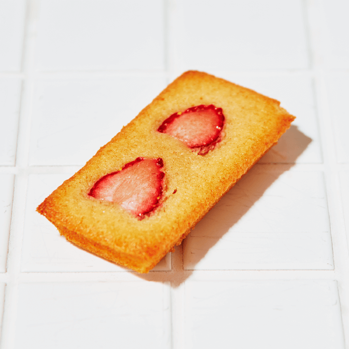 苺のフィナンシェ